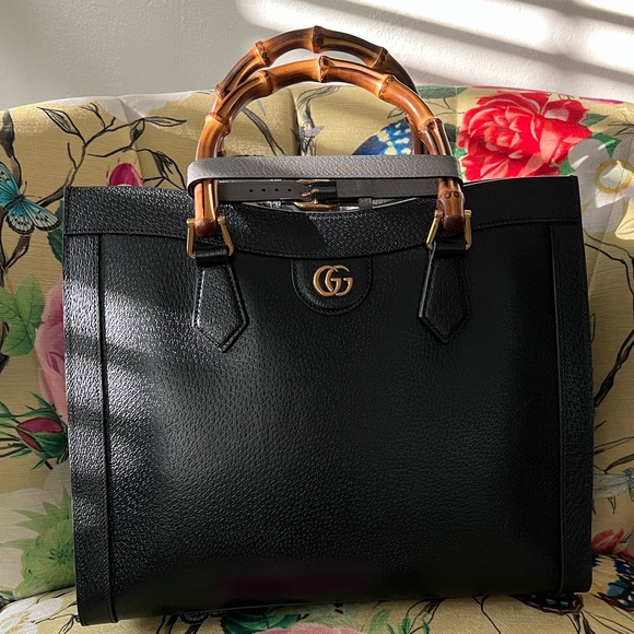 Sold Gucci Diana Small Tote Bag - Picture 4 of 4